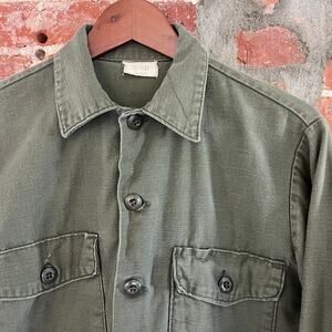 VTG 1973 U.S. Army Vietnam Era OG 107 Fatigue Shirt 15.5x33 Size M